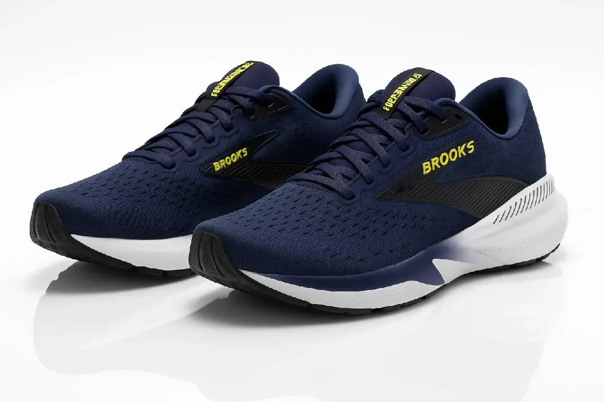 An image of a pair of sneakers Brooks Adrenaline GTS 24
