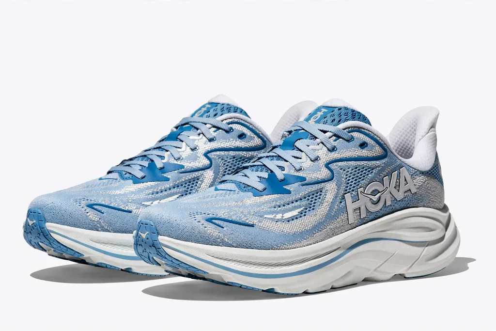 An image of a pair of sneakers Hoka Clifton 10