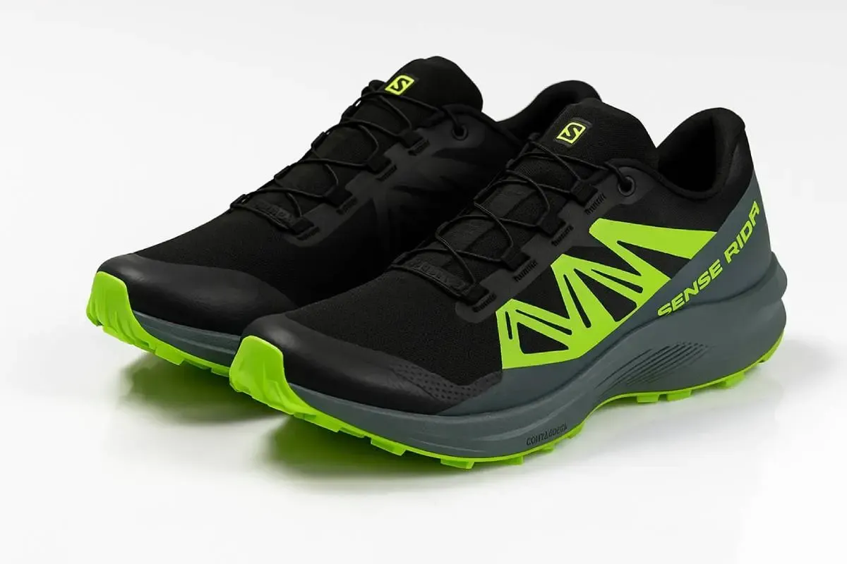 An image of a pair of sneakers Salomon Sense Ride 5