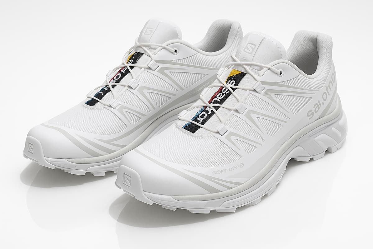 An image of a pair of sneakers Salomon XT-6
