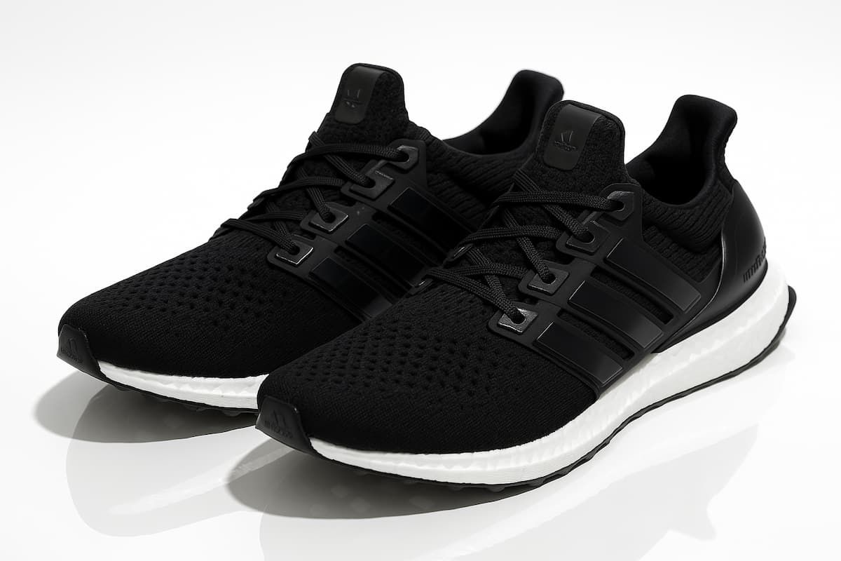 An image of a pair of sneakers Adidas Ultraboost 1.0